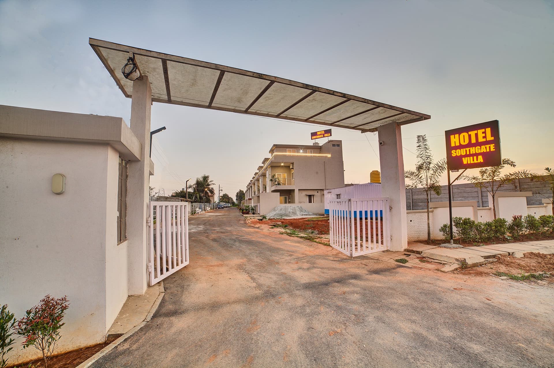 Hotel Southgate Villa photo 2